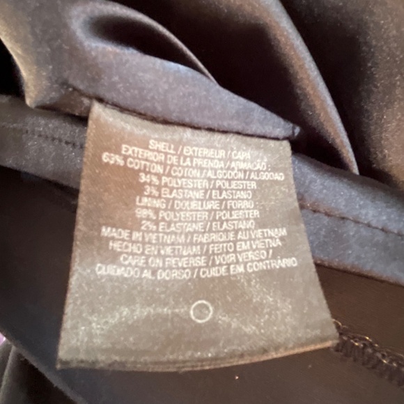 Tahari, size 4, black summer weight business/office dress. - Picture 6 of 6